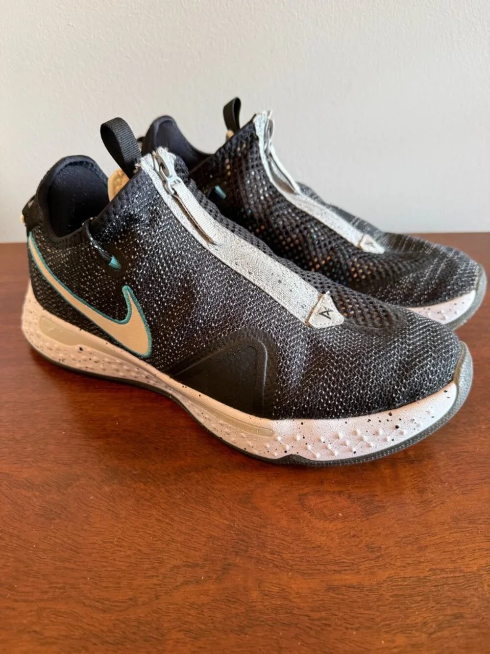 Nike PG 4 